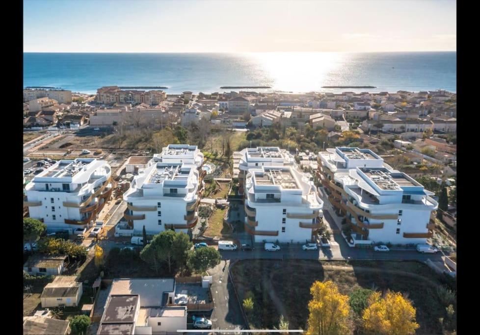 T2 Neuf + Piscine, 5 Mn A Pied Des Plages Sérignan Exterior foto