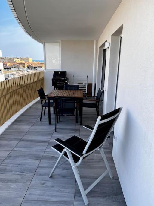 T2 Neuf + Piscine, 5 Mn A Pied Des Plages Sérignan Exterior foto